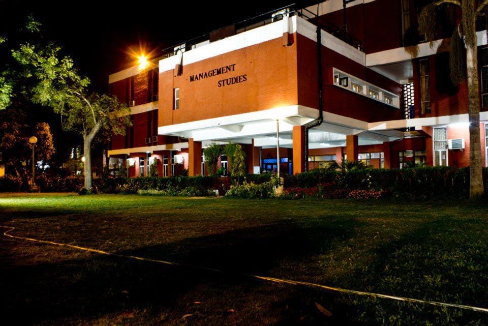 FMS (Faculty of management studies)